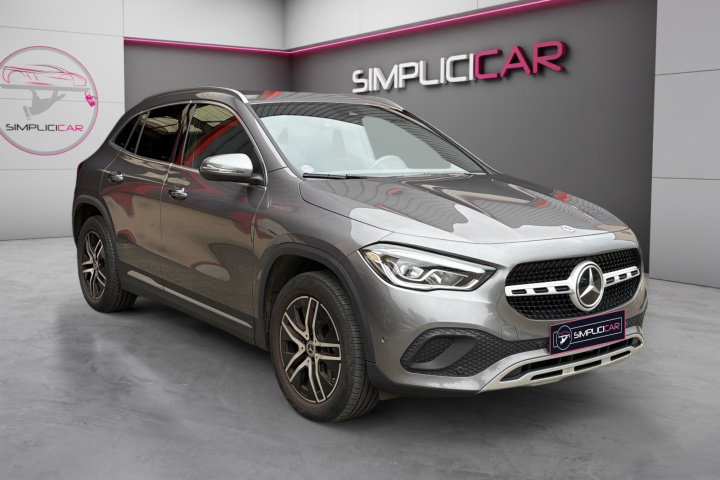 MERCEDES GLA